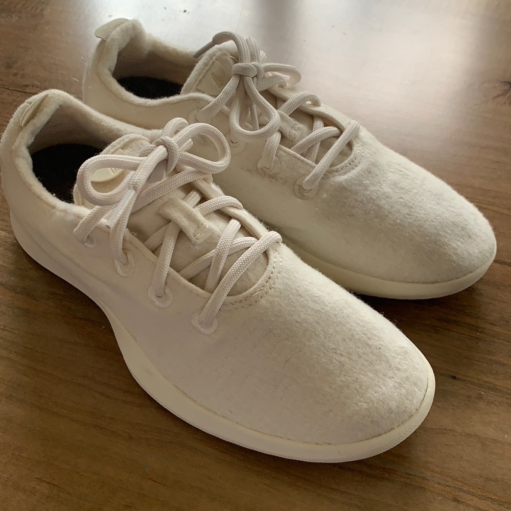 Women’s alllbirds. Size 9